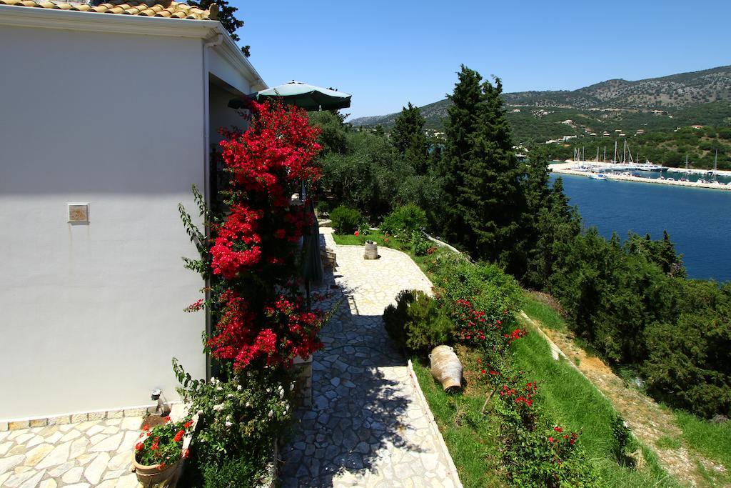 Villa Polyxeni Apartments Sívota Eksteriør bilde